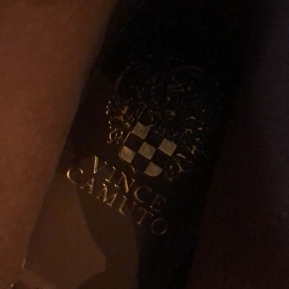 🥾Vince Camuto Belt & buckle wrapped classic low stacked heel ankle boots - Picture 7 of 14